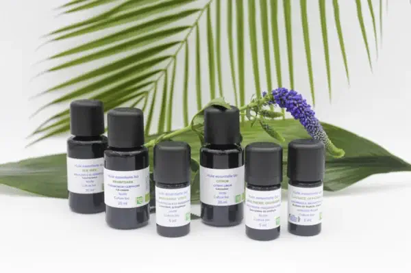 Hydrolats et huiles essentielles